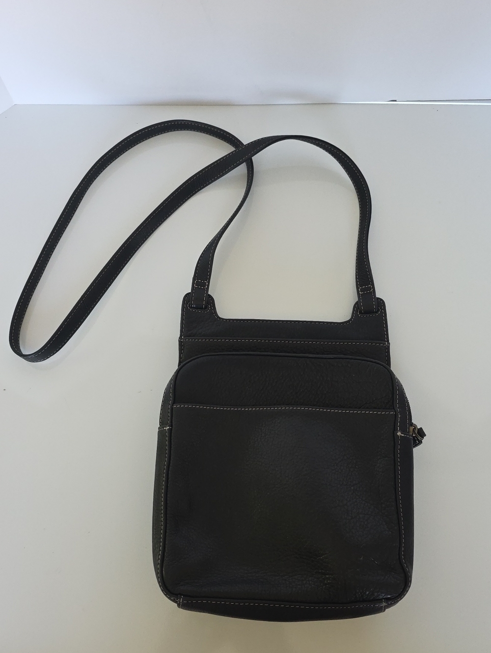 Vintage Fossil Black Leather Crossbody Bag